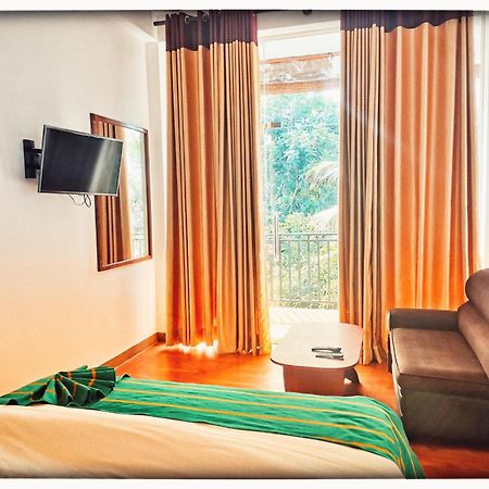 Yala Golden Wild Bed & Breakfast Tissamaharama Exterior photo