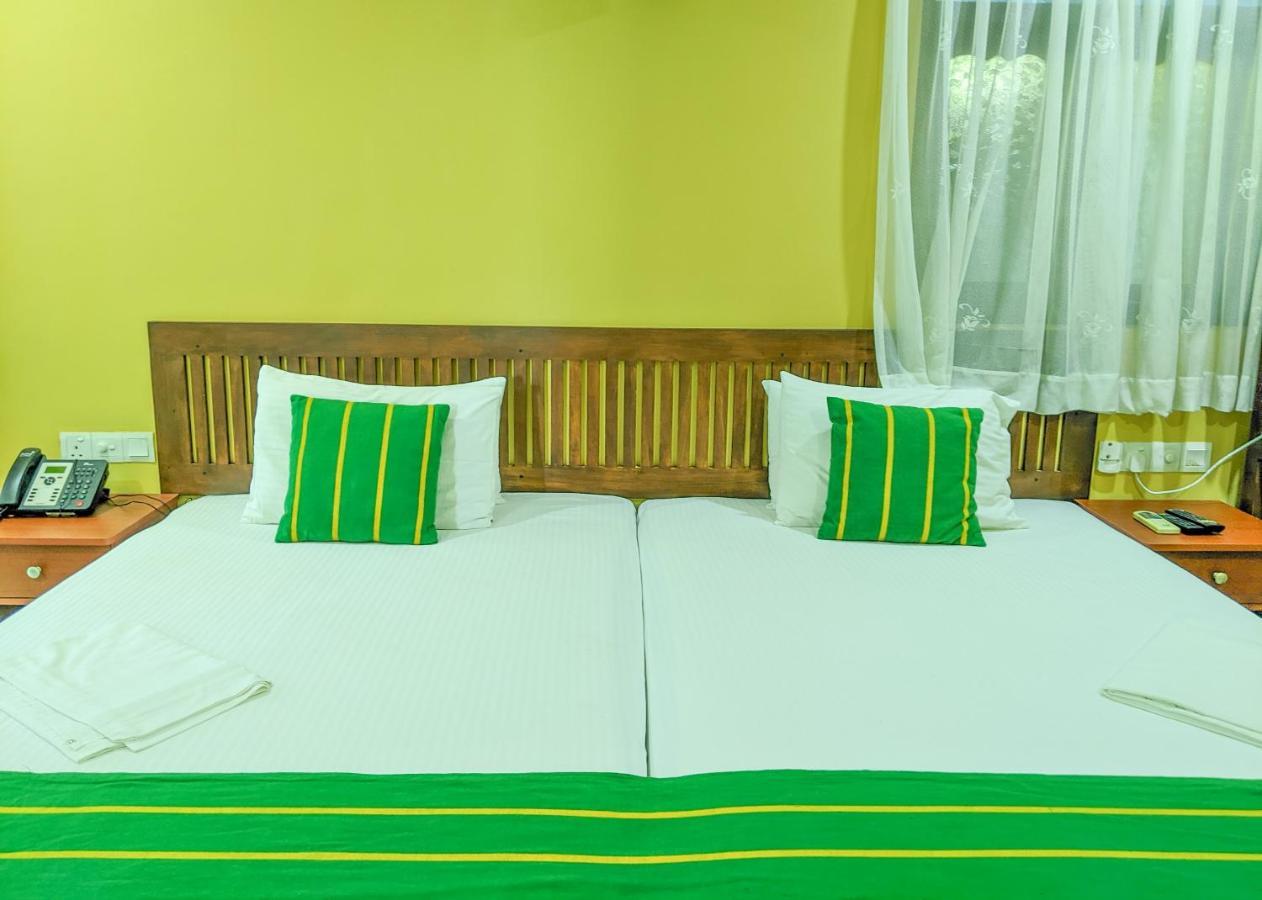 Yala Golden Wild Bed & Breakfast Tissamaharama Exterior photo