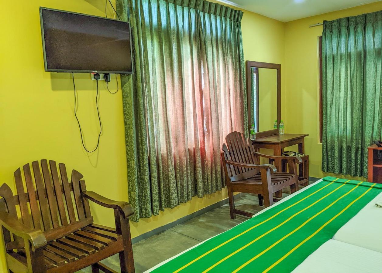 Yala Golden Wild Bed & Breakfast Tissamaharama Exterior photo
