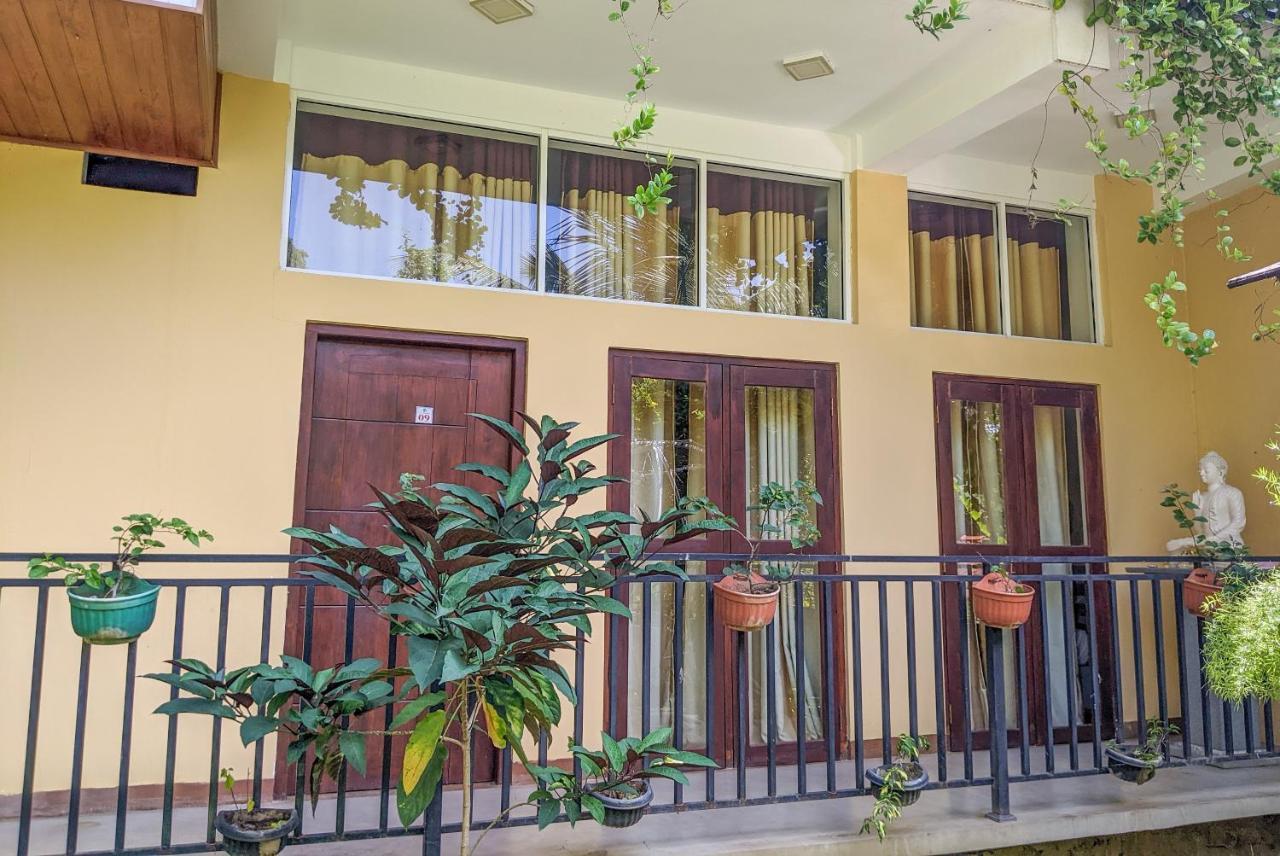 Yala Golden Wild Bed & Breakfast Tissamaharama Exterior photo