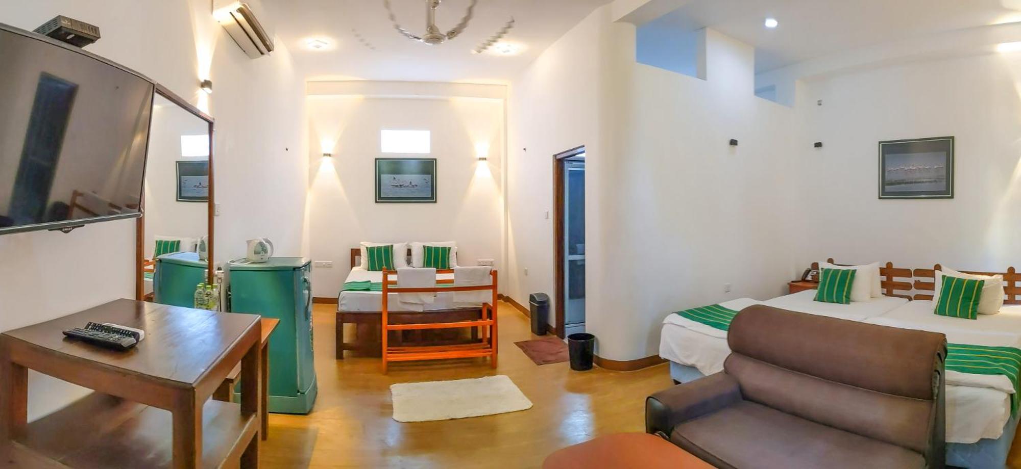 Yala Golden Wild Bed & Breakfast Tissamaharama Exterior photo