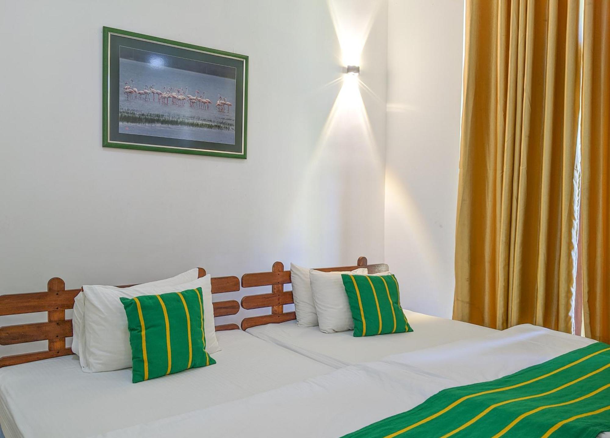 Yala Golden Wild Bed & Breakfast Tissamaharama Exterior photo